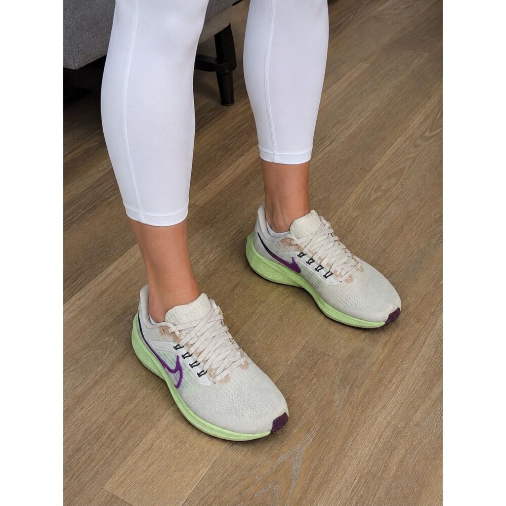 Nike Air Zoom Pegasus-39 Women's Size 6 Running Shoes